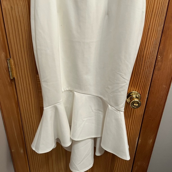 Twosisters Brand, Bridal, White Dress, Formal, Form Fitted - Picture 3 of 7